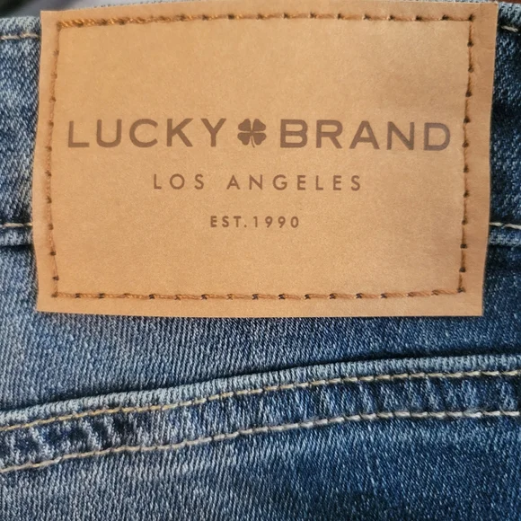 Sold NWT Lucky Brand Womens Sweet Straight Jeans Blue Denim Size 8/29 R. - Picture 10 of 14